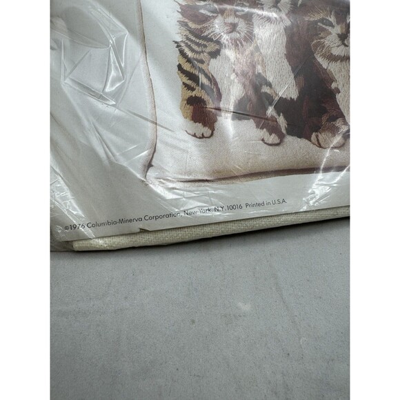 Columbia Minerva CM Crewel Pillow Kit Three Little Kittens 7696 Erica Wilson Cat - Picture 3 of 5